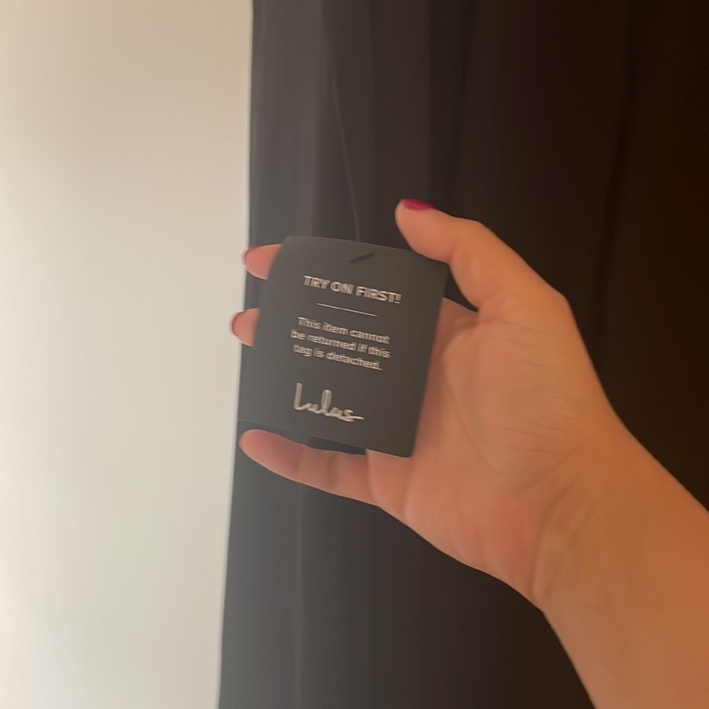 Lulu’s Black Maxi Dress - Picture 5 of 6
